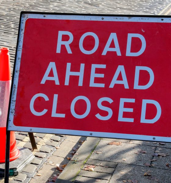 sign indicating closed road
